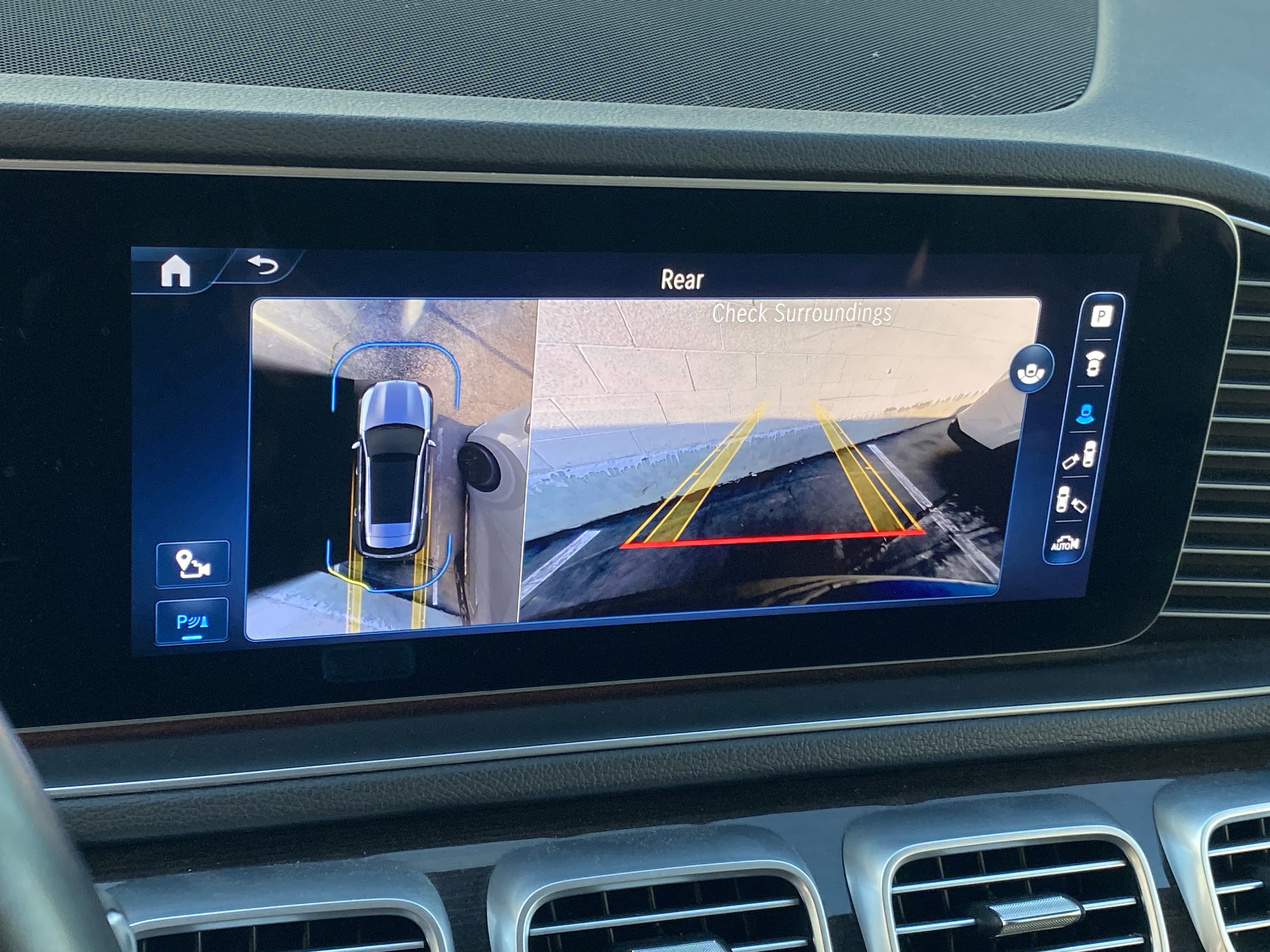 Used 2024 Mercedes-Benz GLE 350 4MATIC w/ 3rd Row Seat Package image 4