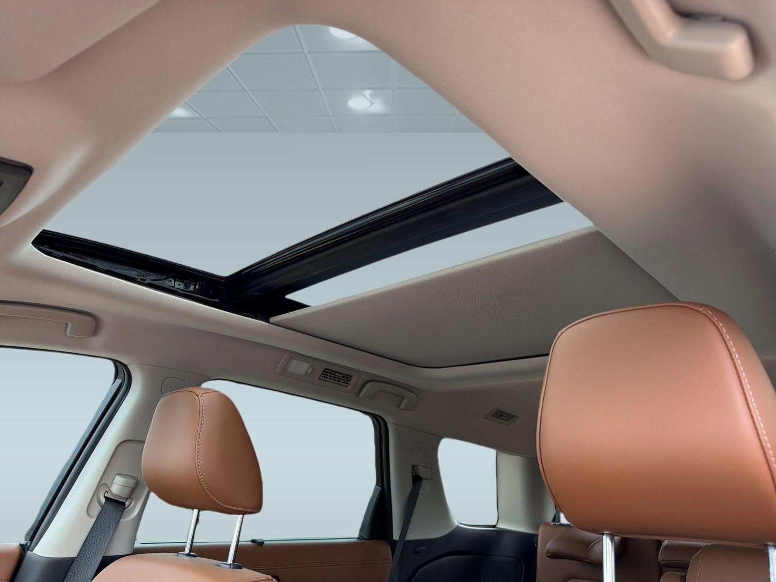 New 2026 Nissan Pathfinder Platinum image 16