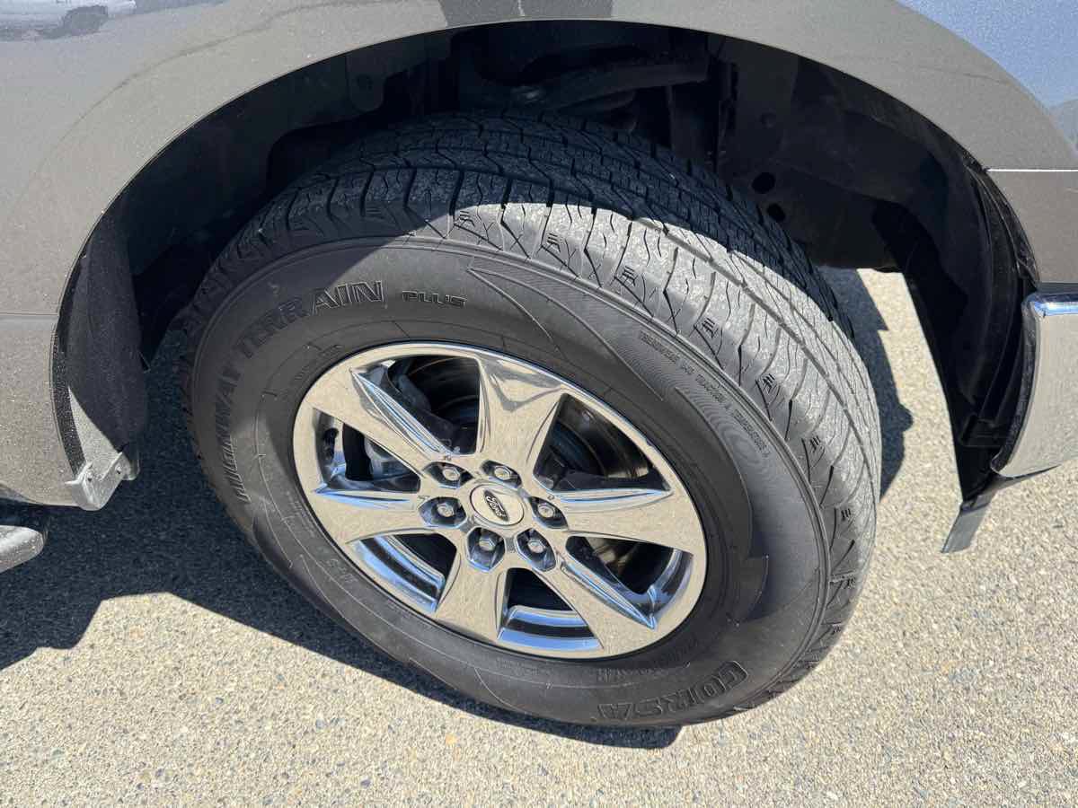 Used 2018 Ford F150 XLT w/ Equipment Group 302A Luxury AWD/4WD image 36
