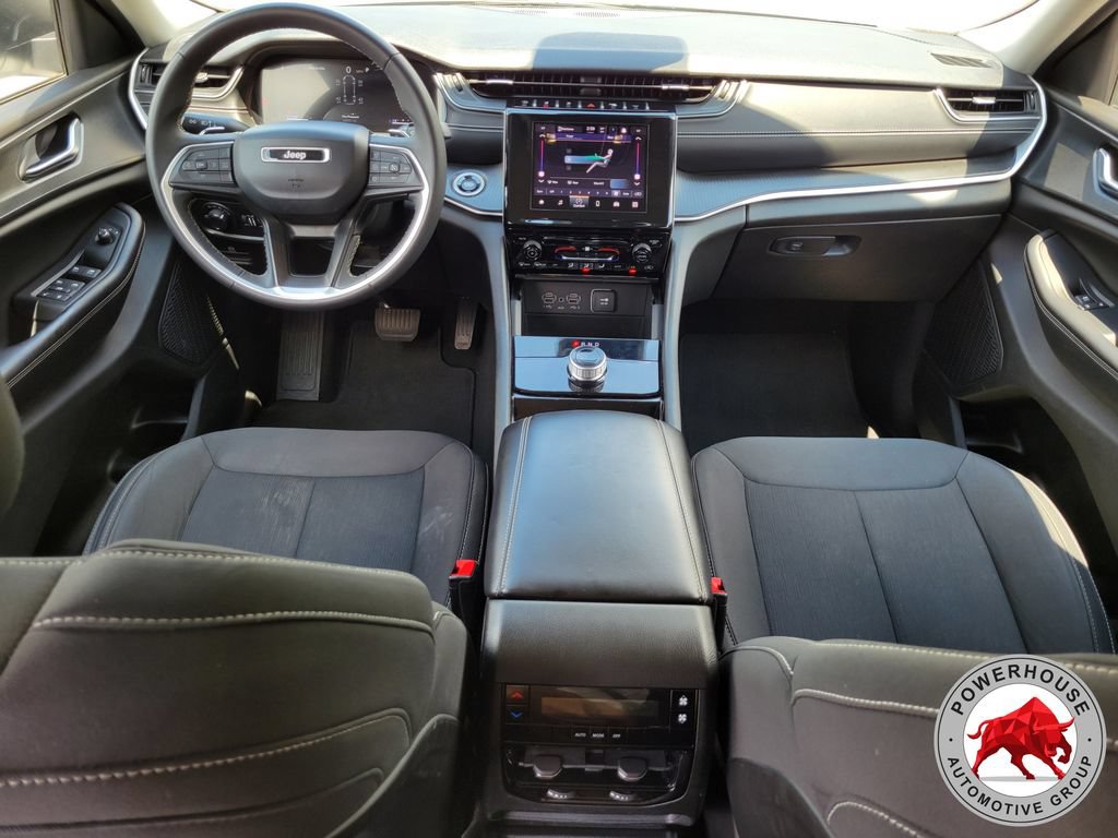 Used 2023 Jeep Grand Cherokee L Laredo AWD/4WD image 19
