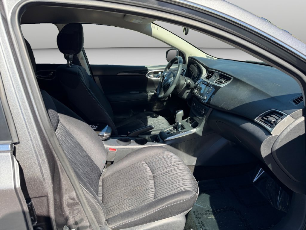 Used 2016 Nissan Sentra SV FWD image 16
