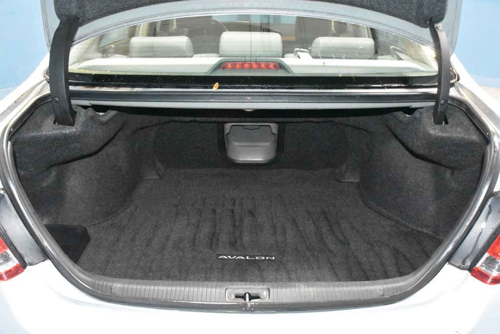 Used 2006 Toyota Avalon XLS FWD image 30