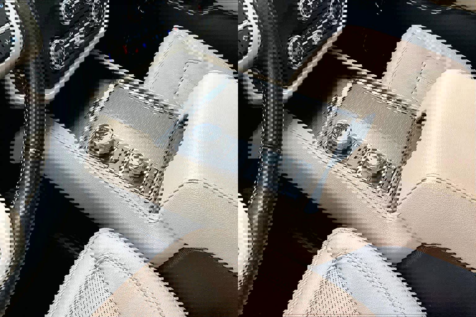 Used 2023 Ford Expedition Limited image 32