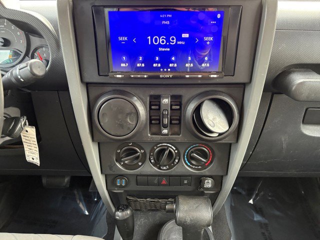Used 2009 Jeep Wrangler Unlimited X AWD/4WD image 6