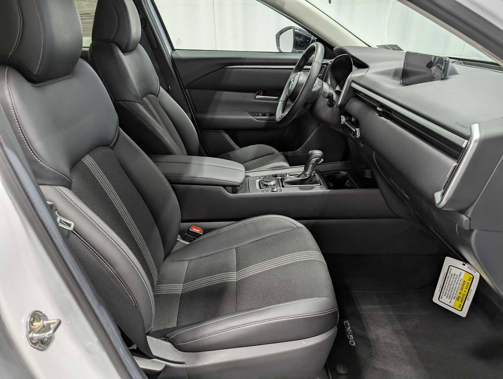 Used 2025 MAZDA CX-50 AWD 2.5 S w/ Preferred Package image 40