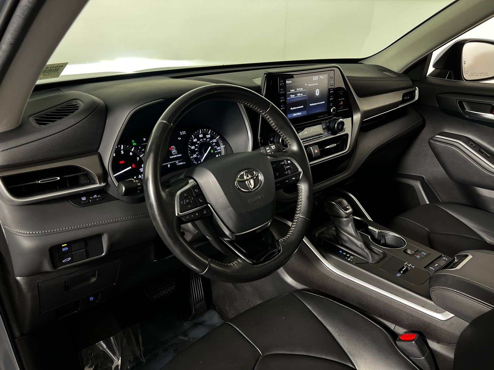 Used 2021 Toyota Highlander XLE FWD image 12
