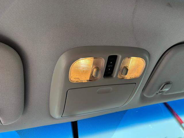 Used 2011 Lincoln MKZ 4dr Sdn FWD image 24