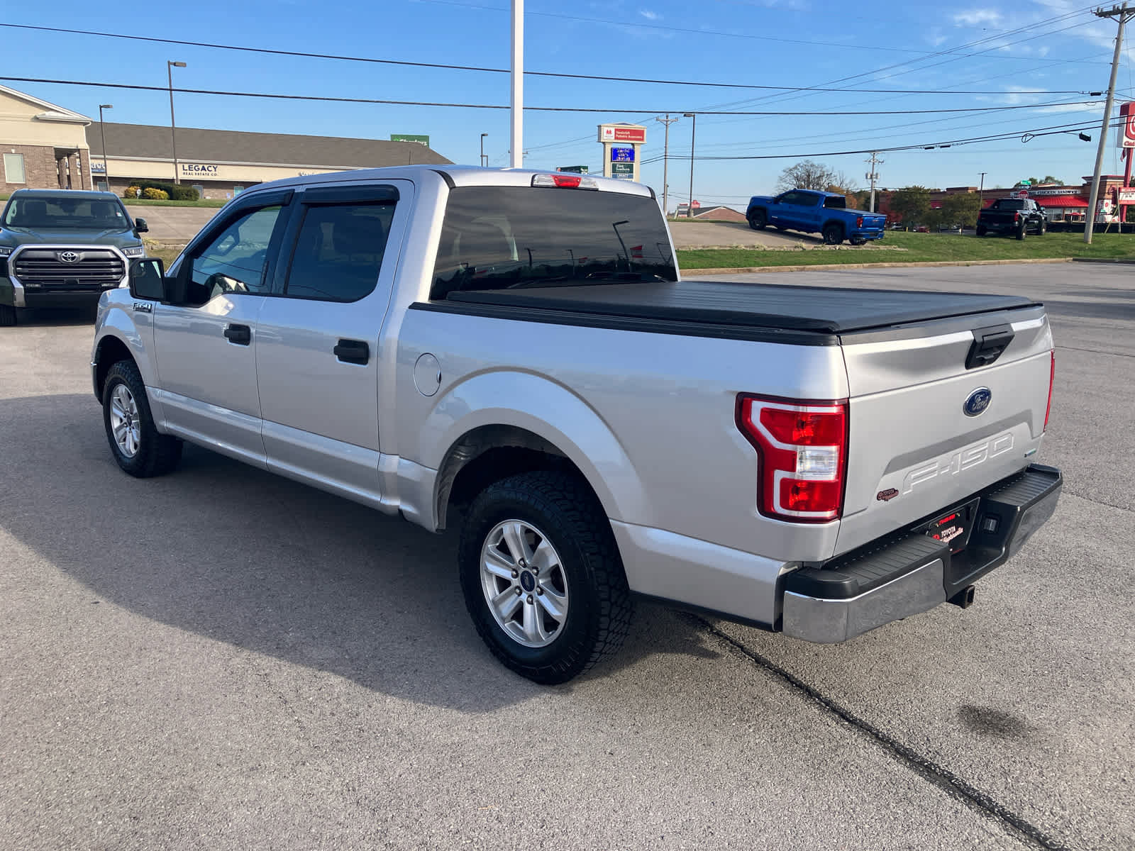 Used 2018 Ford F150 XLT image 5