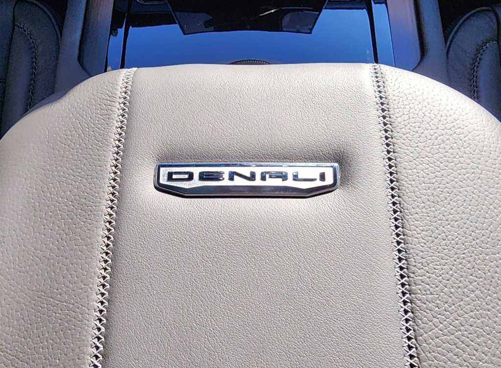 New 2026 GMC Yukon Denali w/ Denali Reserve Package image 41