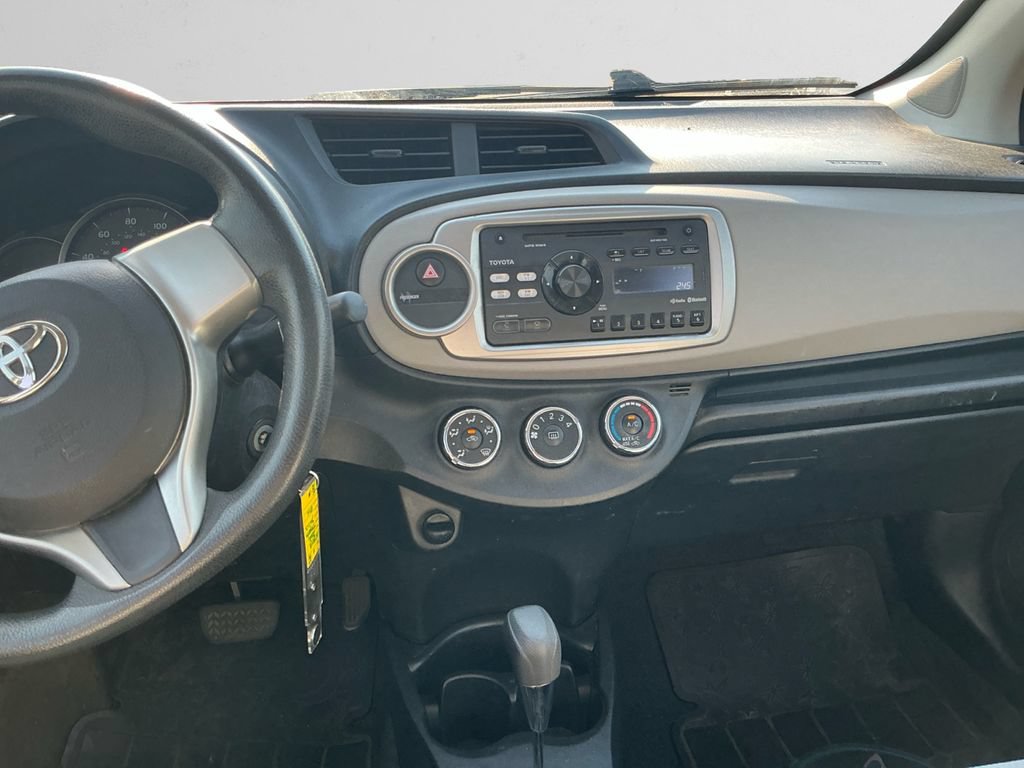 Used 2012 Toyota Yaris LE FWD image 11