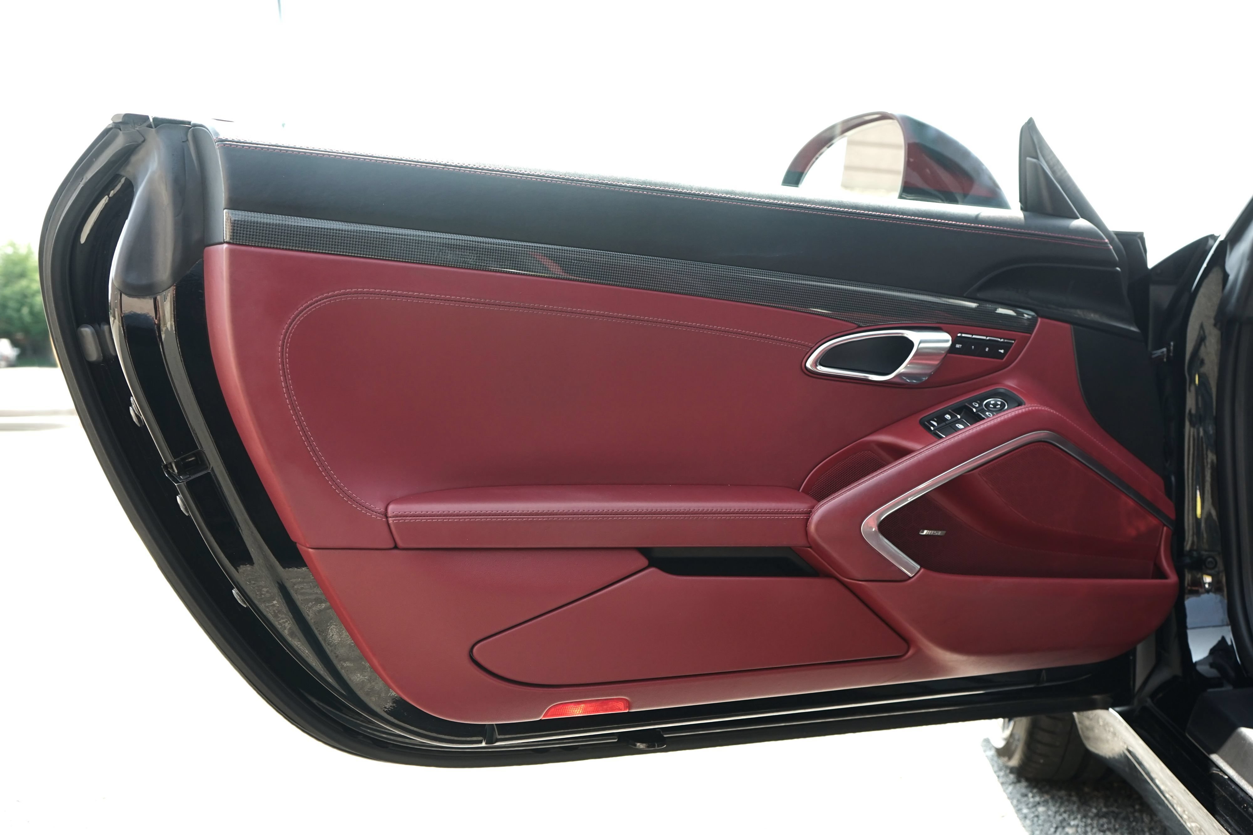 Used 2017 Porsche 911 Carrera RWD image 16