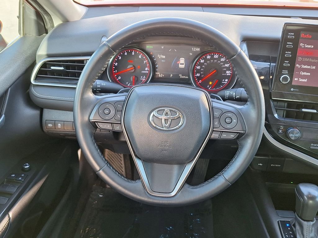 Used 2021 Toyota Camry XSE image 14