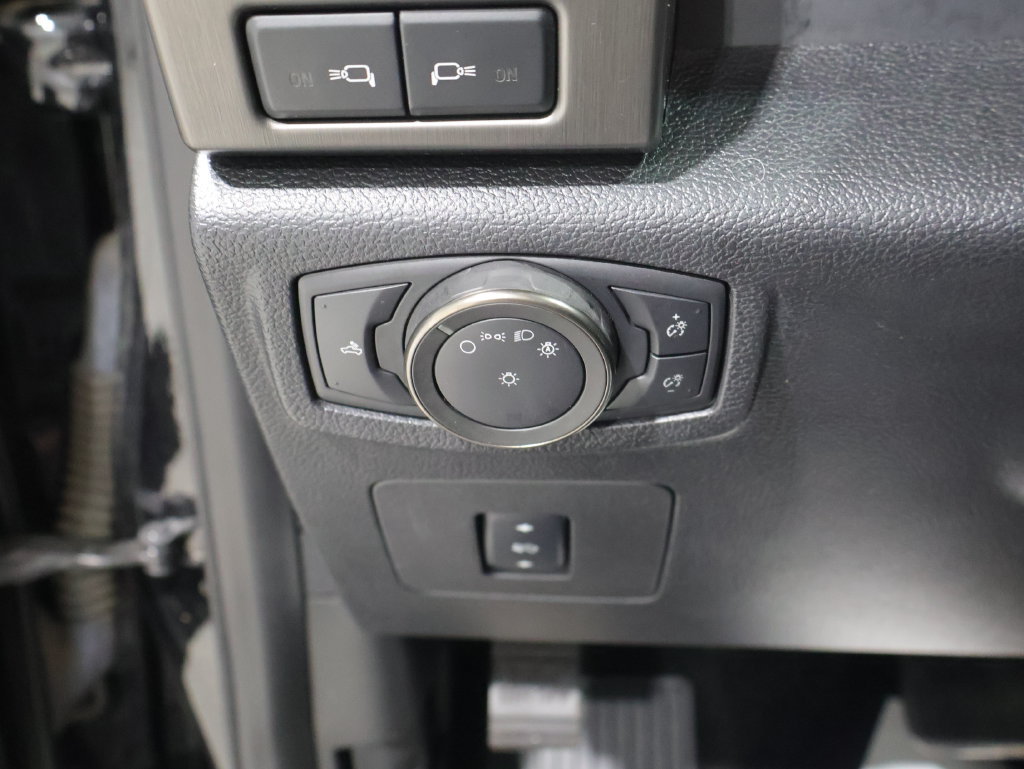 Used 2018 Ford F150 Raptor w/ Equipment Group 802A Luxury AWD/4WD image 33