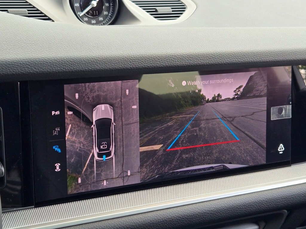 New 2026 Porsche Cayenne Coupe image 25