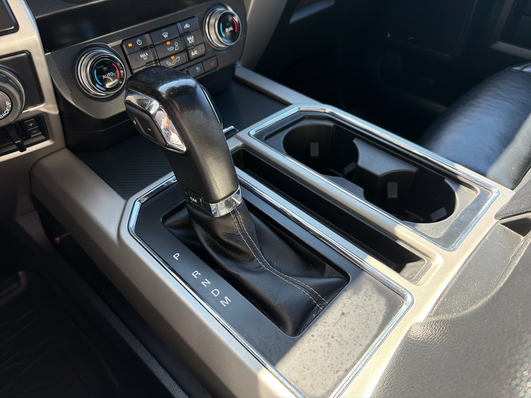 Certified 2019 Ford F150 Lariat w/ Equipment Group 502A Luxury AWD/4WD image 43