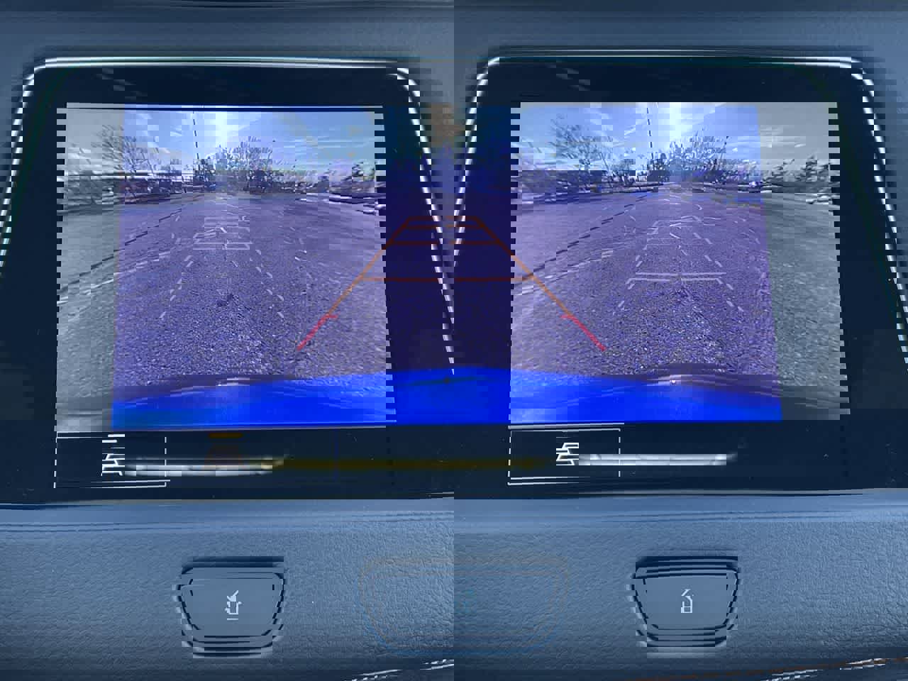 Certified 2023 Cadillac XT4 Sport w/ Cold Weather Package image 28