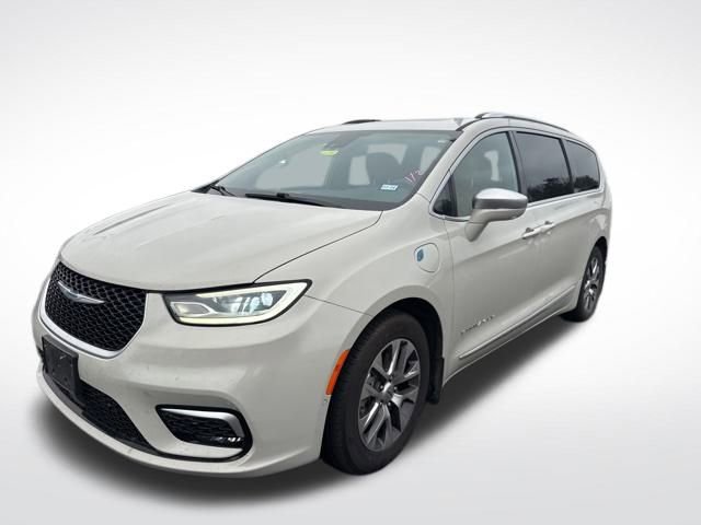 Used 2021 Chrysler Pacifica Pinnacle image 1