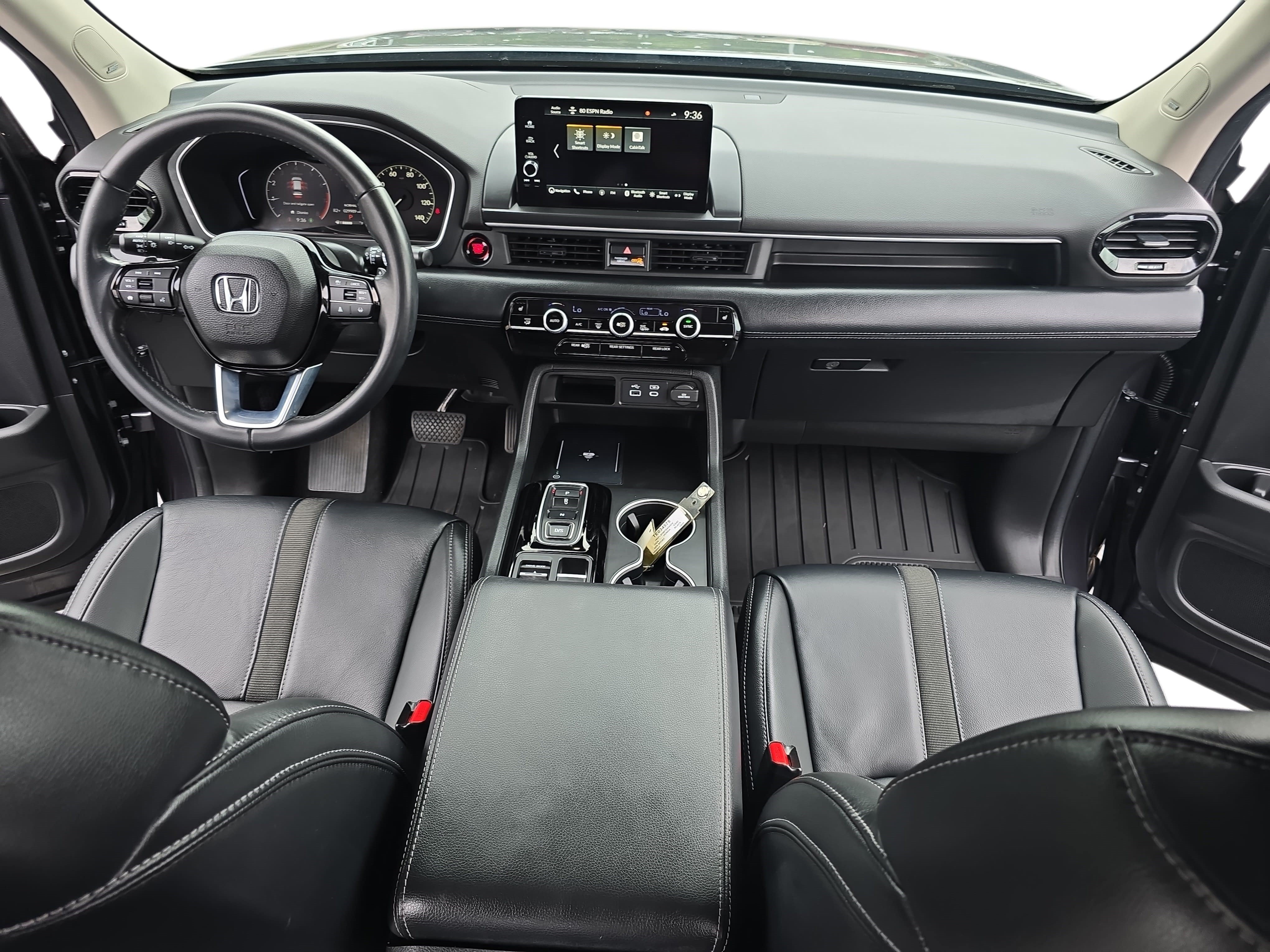 Used 2023 Honda Pilot Touring image 9
