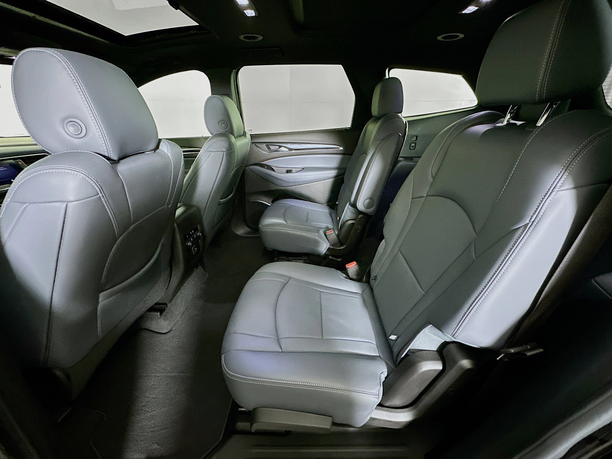 Used 2024 Buick Enclave Essence w/ Experience Buick Package image 29