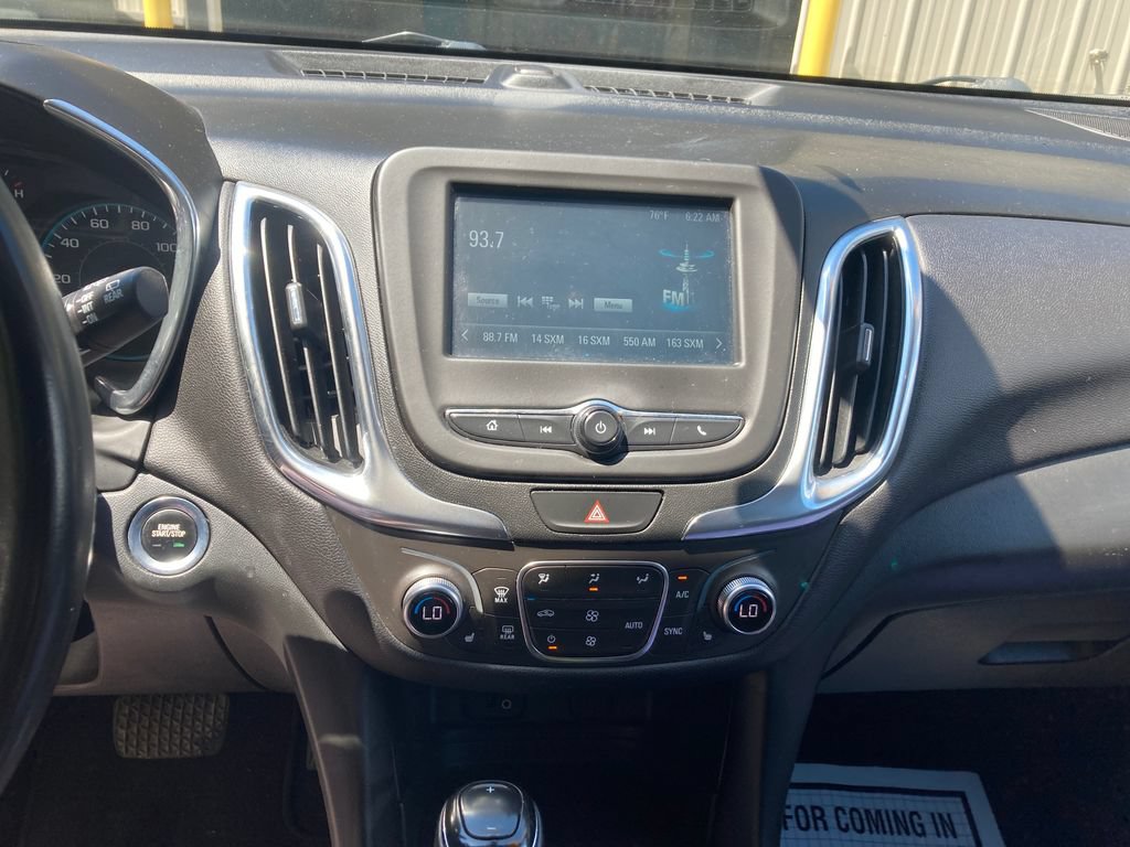 Used 2018 Chevrolet Equinox LT AWD/4WD image 22
