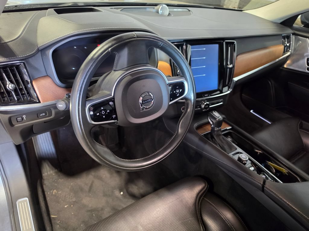 Used 2018 Volvo S90 T6 Inscription w/ Convenience Package AWD/4WD image 4