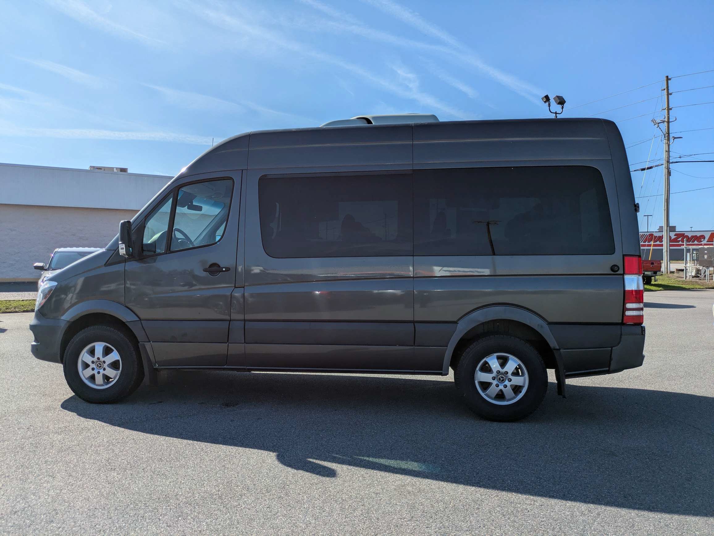 Used 2018 Mercedes-Benz Sprinter 2500 image 7