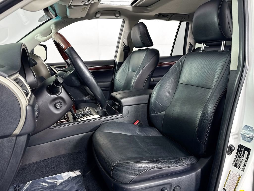 Used 2015 Lexus GX 460 w/ Premium Package AWD/4WD image 26