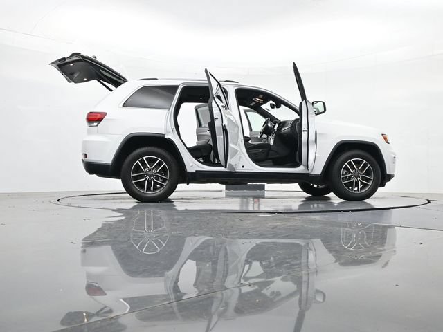 Used 2021 Jeep Grand Cherokee Limited w/ Luxury Group II RWD image 56