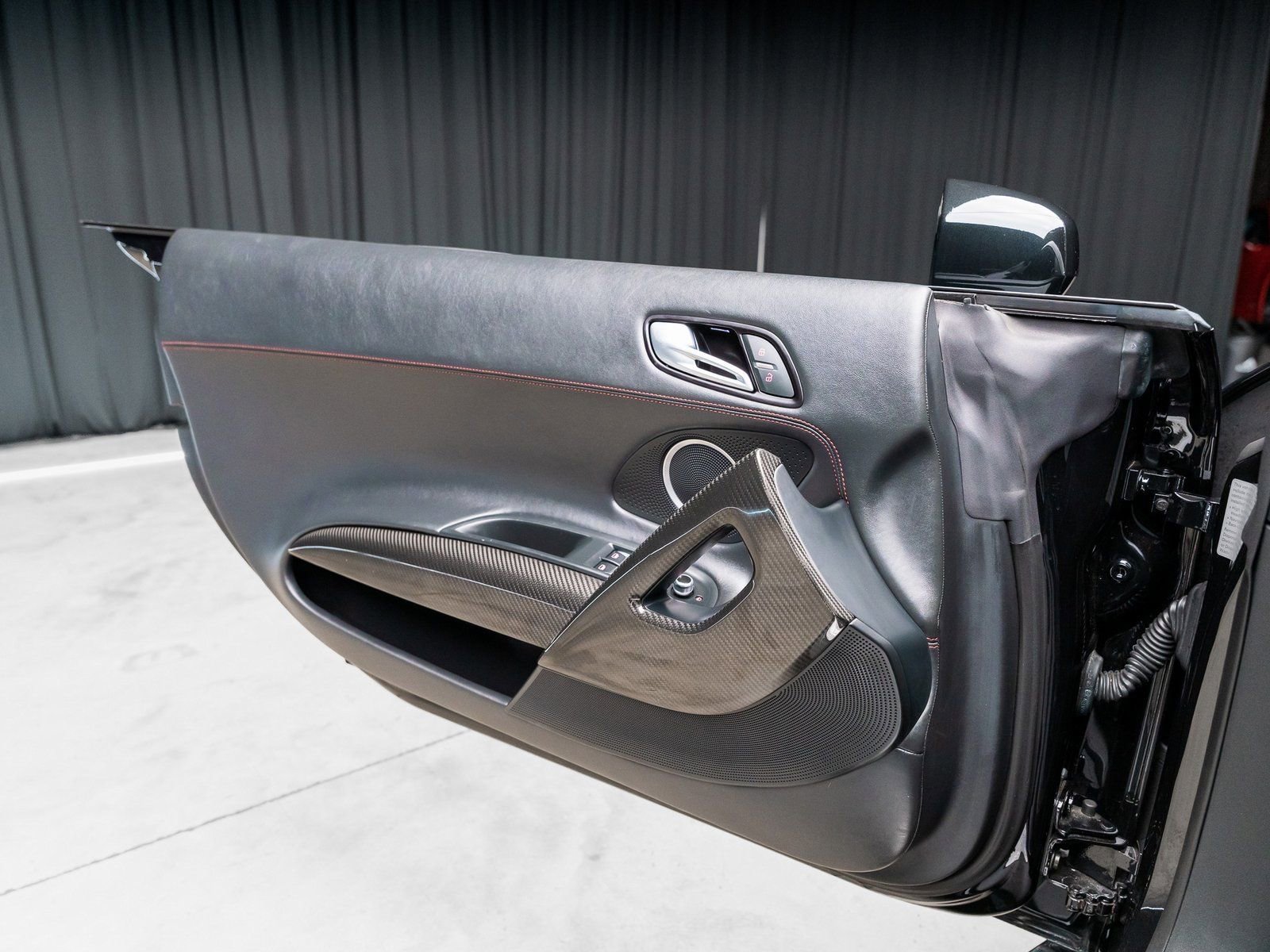 Used 2014 Audi R8 V10 image 65