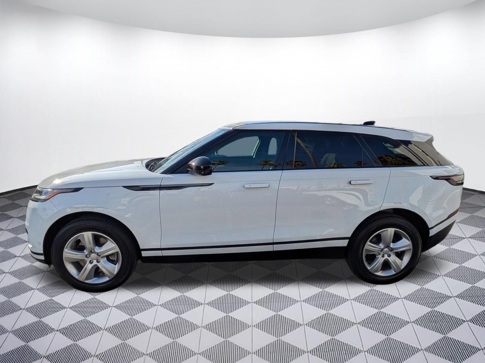 Used 2026 Land Rover Range Rover Velar S AWD/4WD image 8