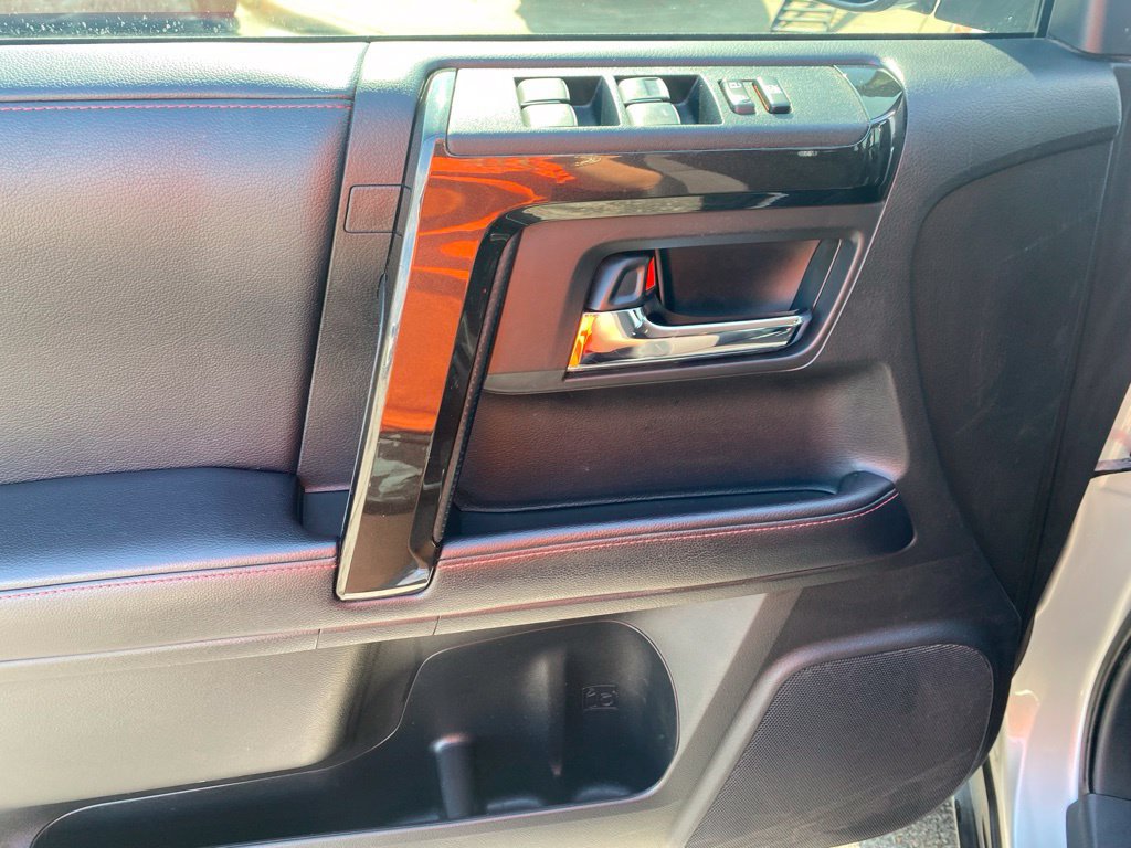 Used 2019 Toyota 4Runner TRD Off-Road AWD/4WD image 17