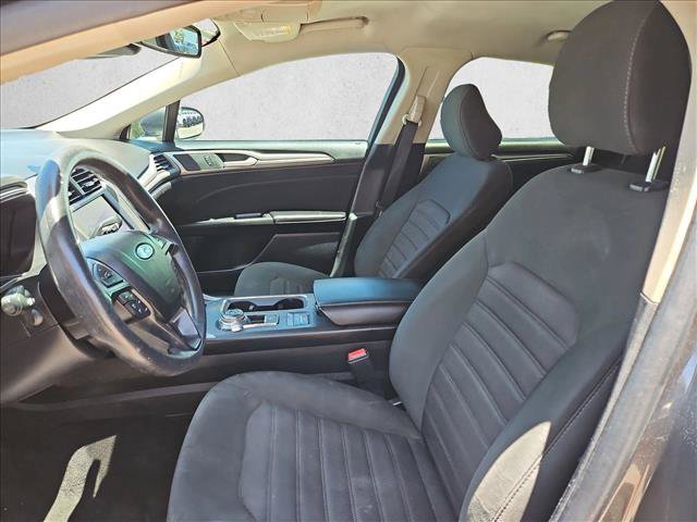 Used 2020 Ford Fusion SE FWD image 22