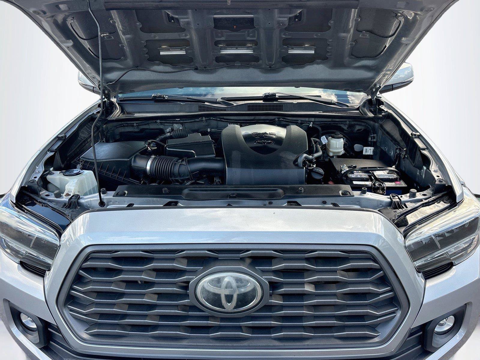 Used 2020 Toyota Tacoma TRD Sport w/ TRD Premium Sport Package AWD/4WD image 35
