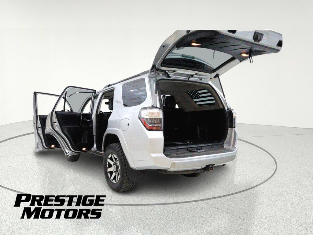 Used 2019 Toyota 4Runner TRD Off-Road Premium AWD/4WD image 16