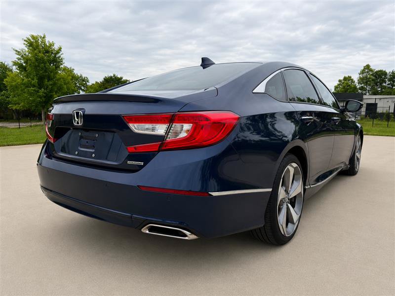 Used 2018 Honda Accord Touring image 7