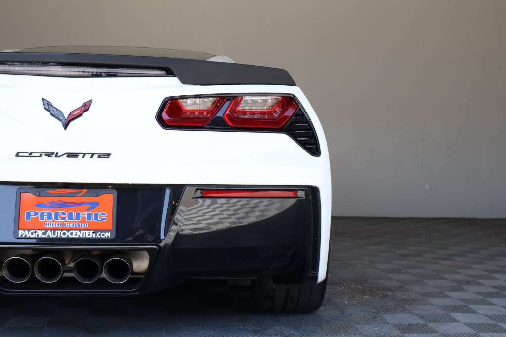 Used 2017 Chevrolet Corvette Stingray Coupe w/ Carbon Flash Badge Package RWD image 12