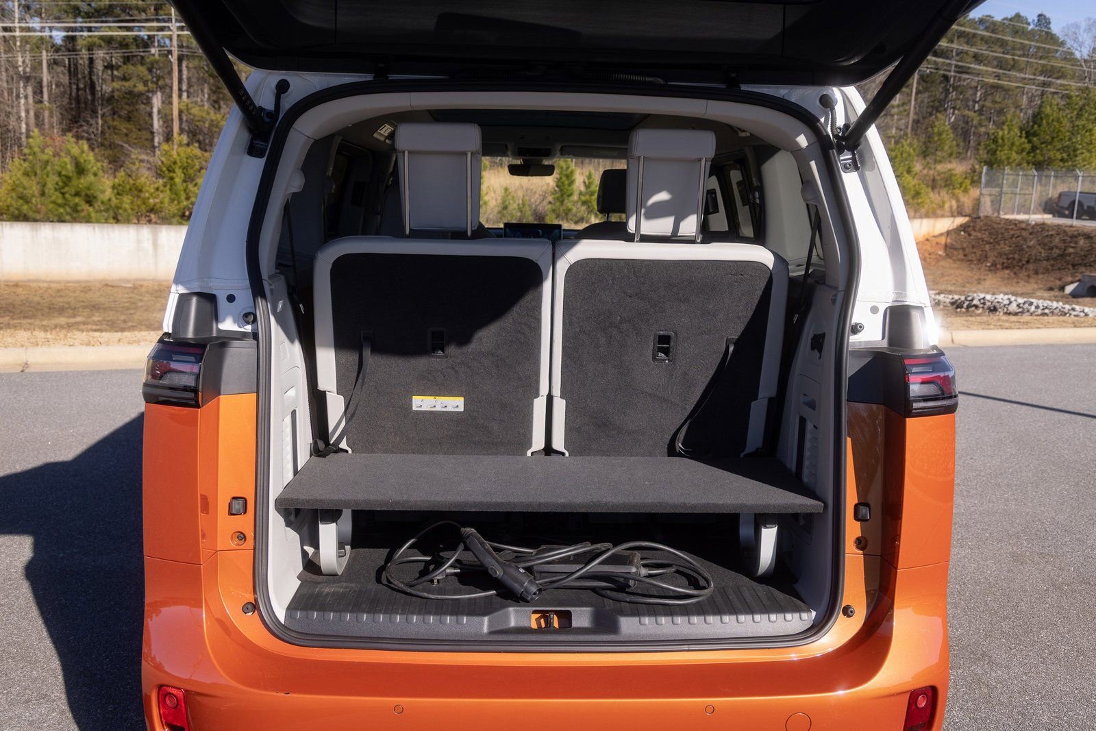 Used 2025 Volkswagen ID. Buzz 1st Edition image 17