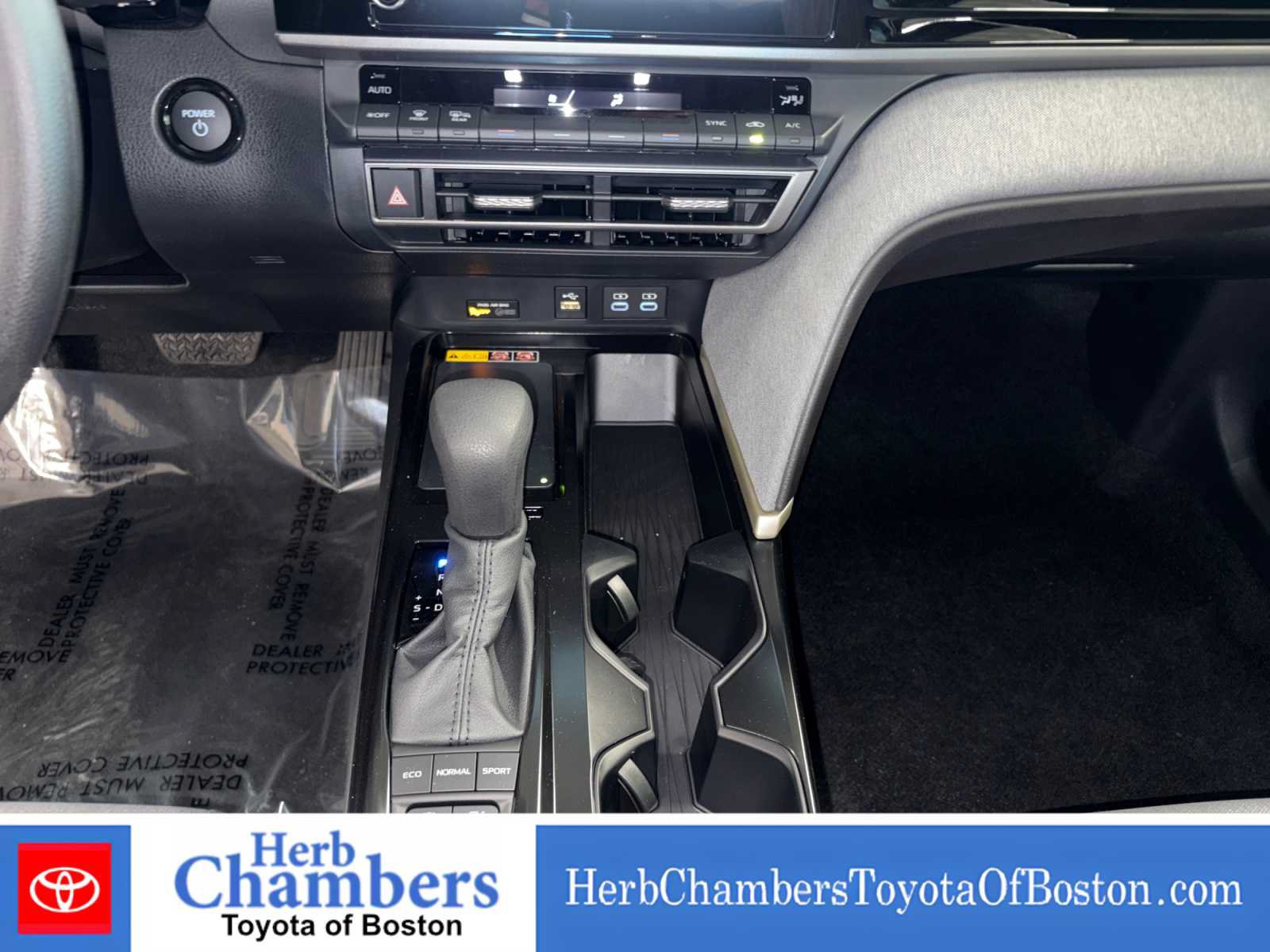 Used 2026 Toyota Camry LE w/ Convenience Package FWD image 15