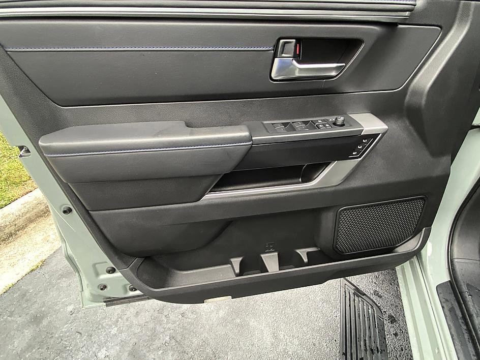 Certified 2025 Toyota Tundra Platinum AWD/4WD image 9