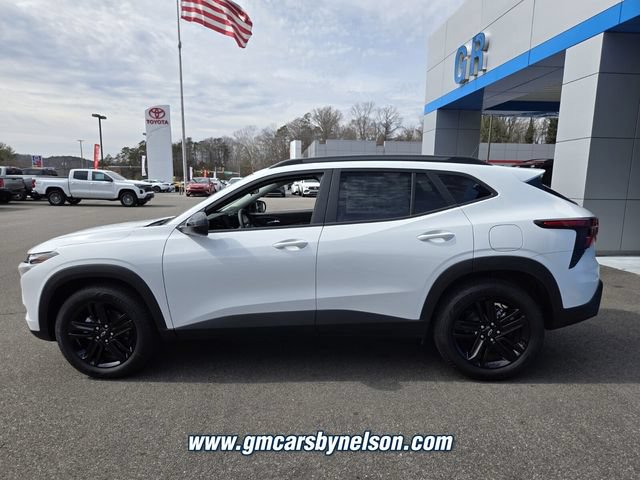 New 2026 Chevrolet Trax ACTIV w/ Sunroof Package FWD image 4
