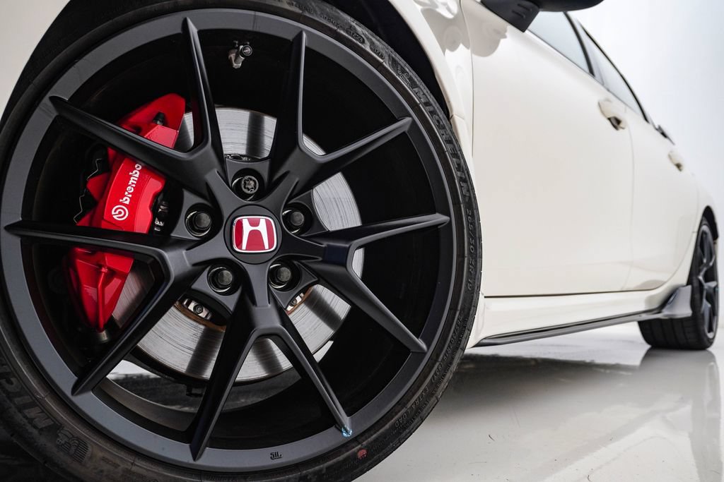 Used 2025 Honda Civic Type R image 5
