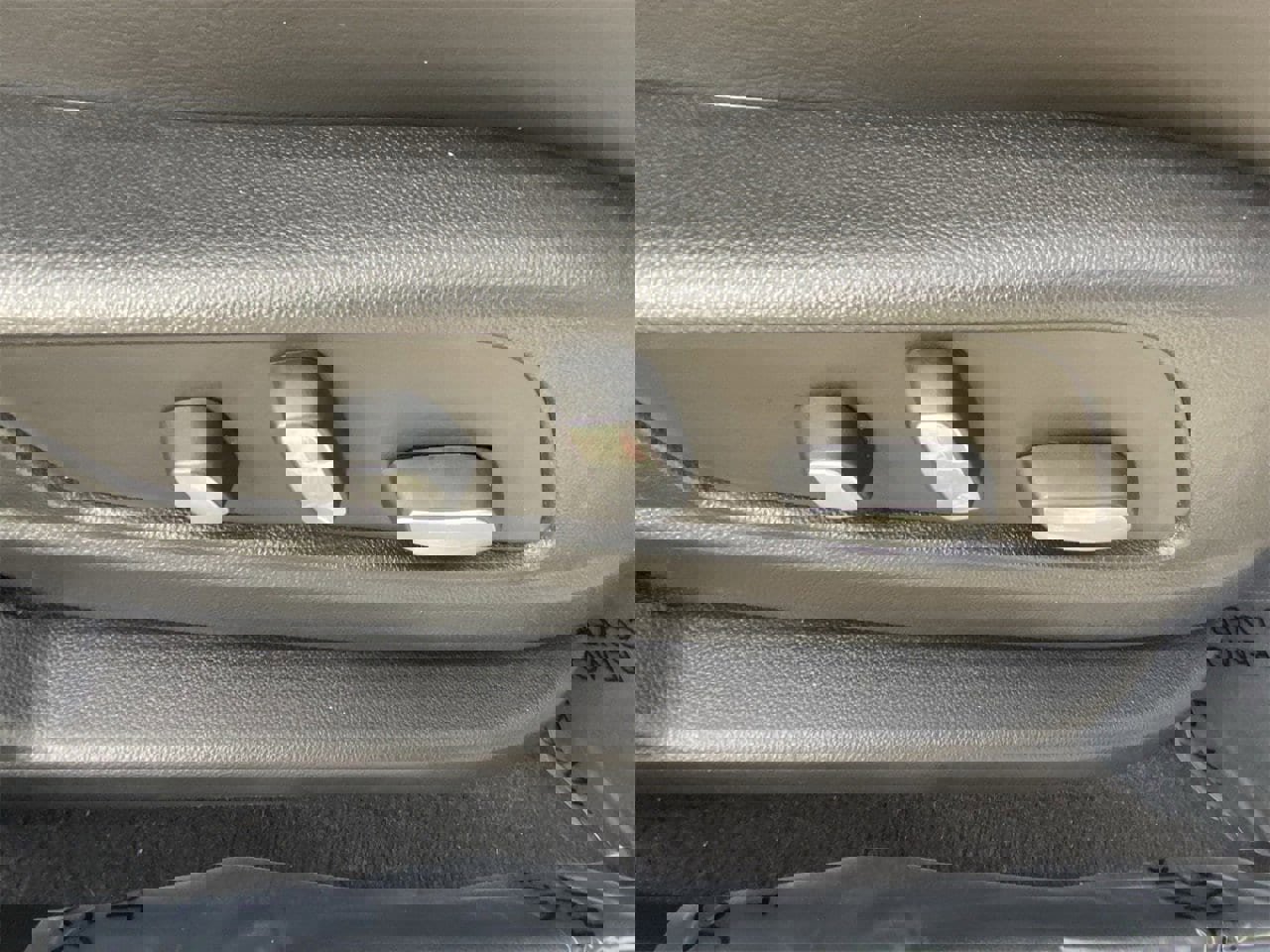 Certified 2022 Cadillac XT5 Premium Luxury w/ LPO, Floor Liner Package image 13