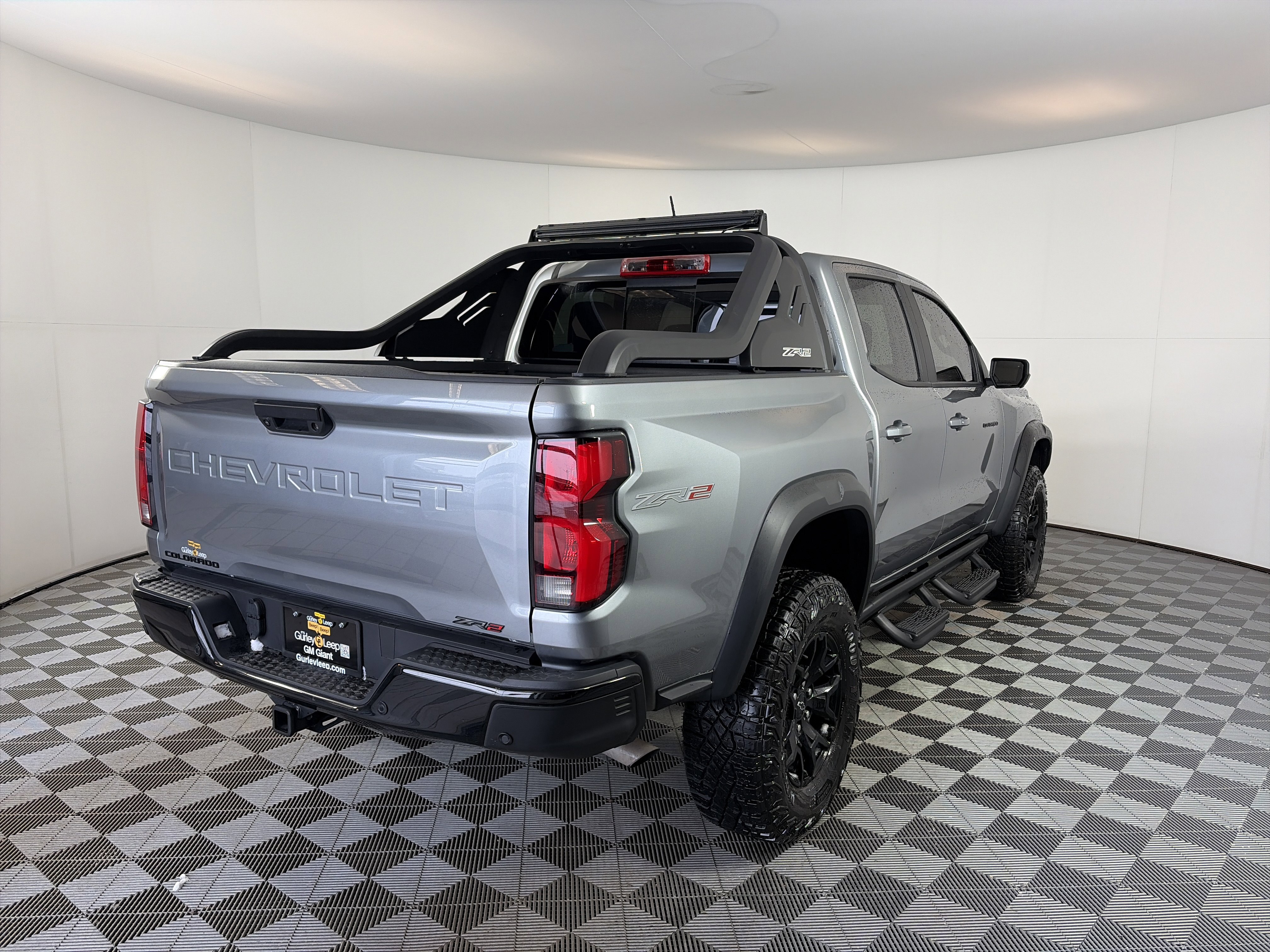 Certified 2025 Chevrolet Colorado ZR2 w/ Midnight Edition image 6