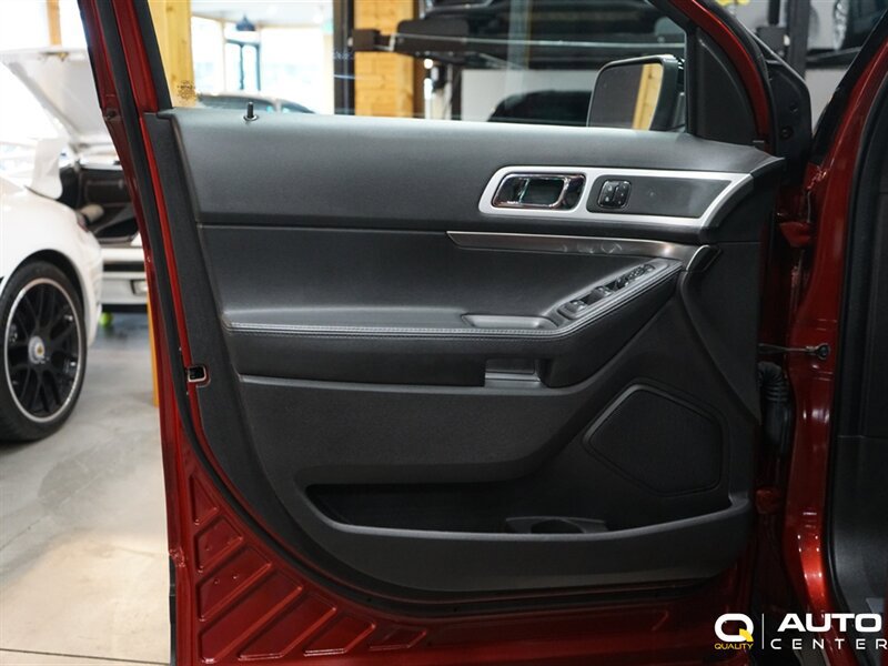 Used 2015 Ford Explorer Sport AWD/4WD image 9