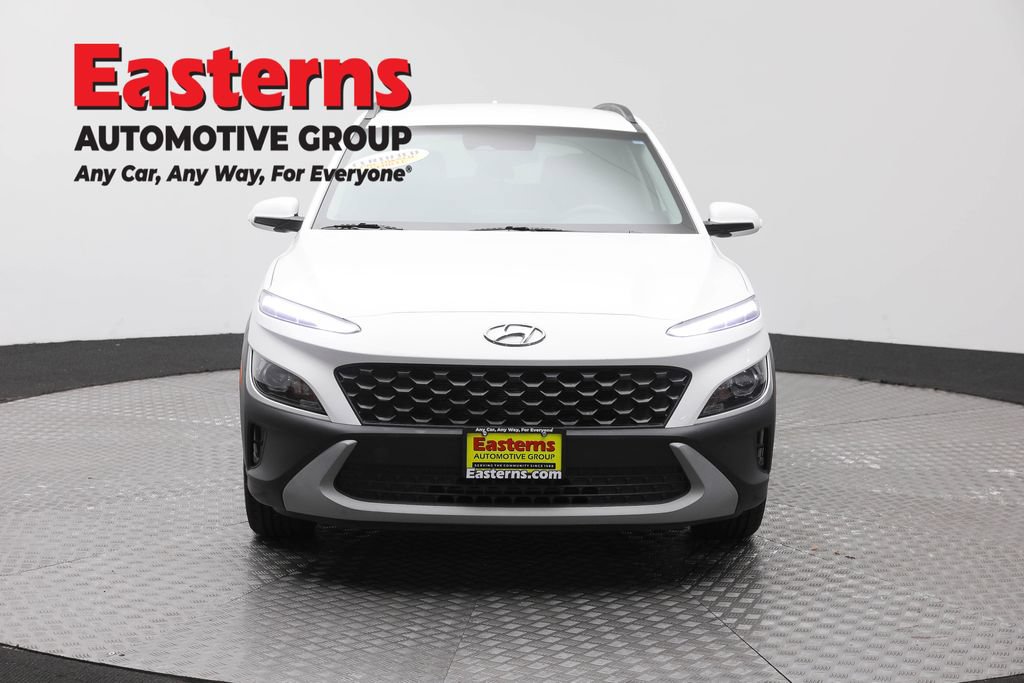 Used 2023 Hyundai Kona SEL w/ Cargo Package FWD image 2