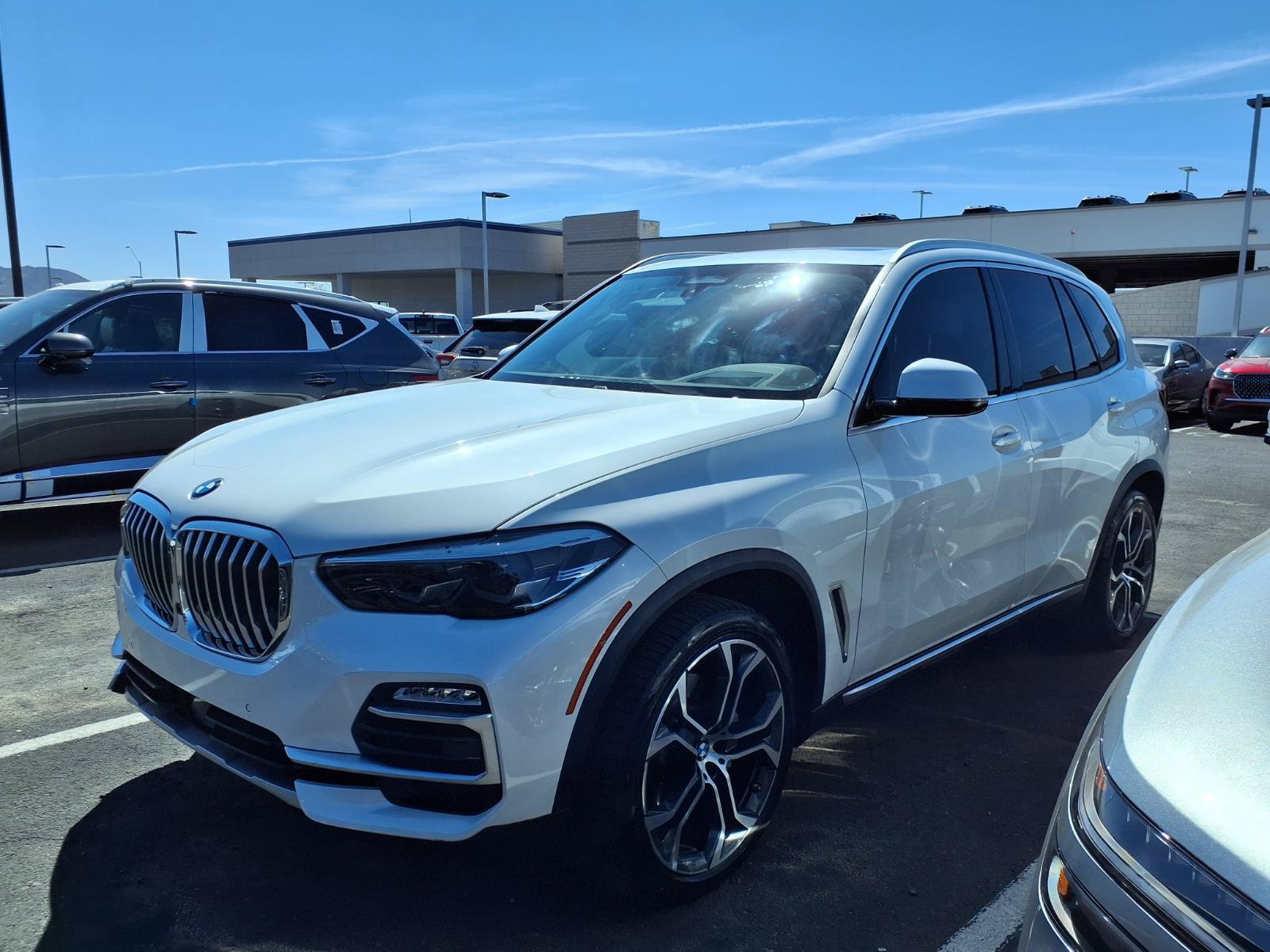 Used 2021 BMW X5 xDrive40i w/ Premium Package 3