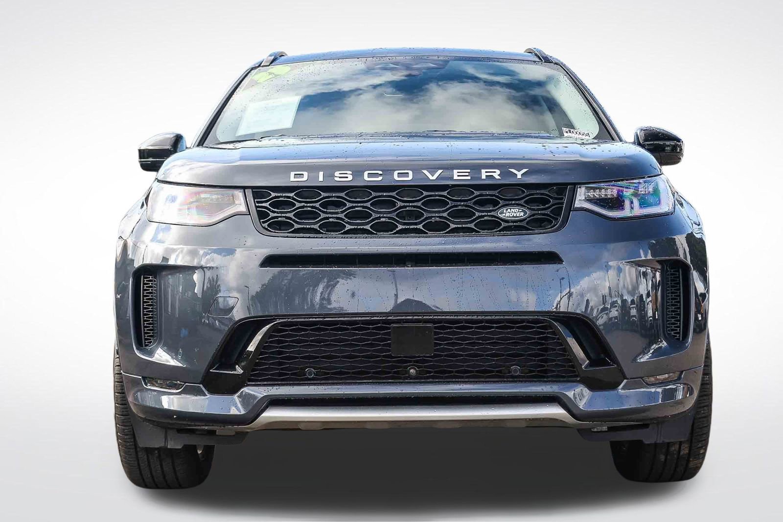 Used 2025 Land Rover Discovery Sport S image 2