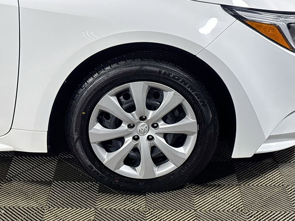 Used 2024 Toyota Corolla LE image 22