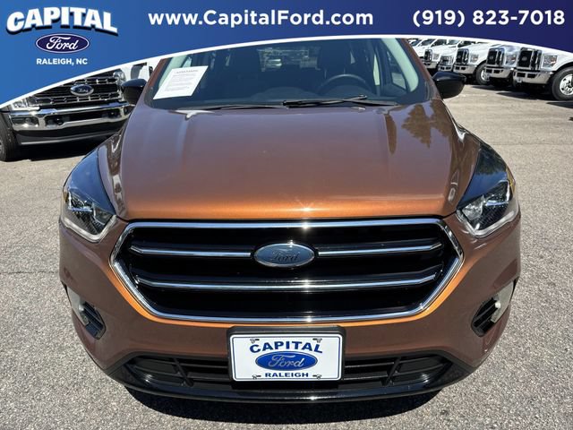 Used 2017 Ford Escape SE w/ SE Sport Appearance Package AWD/4WD image 10