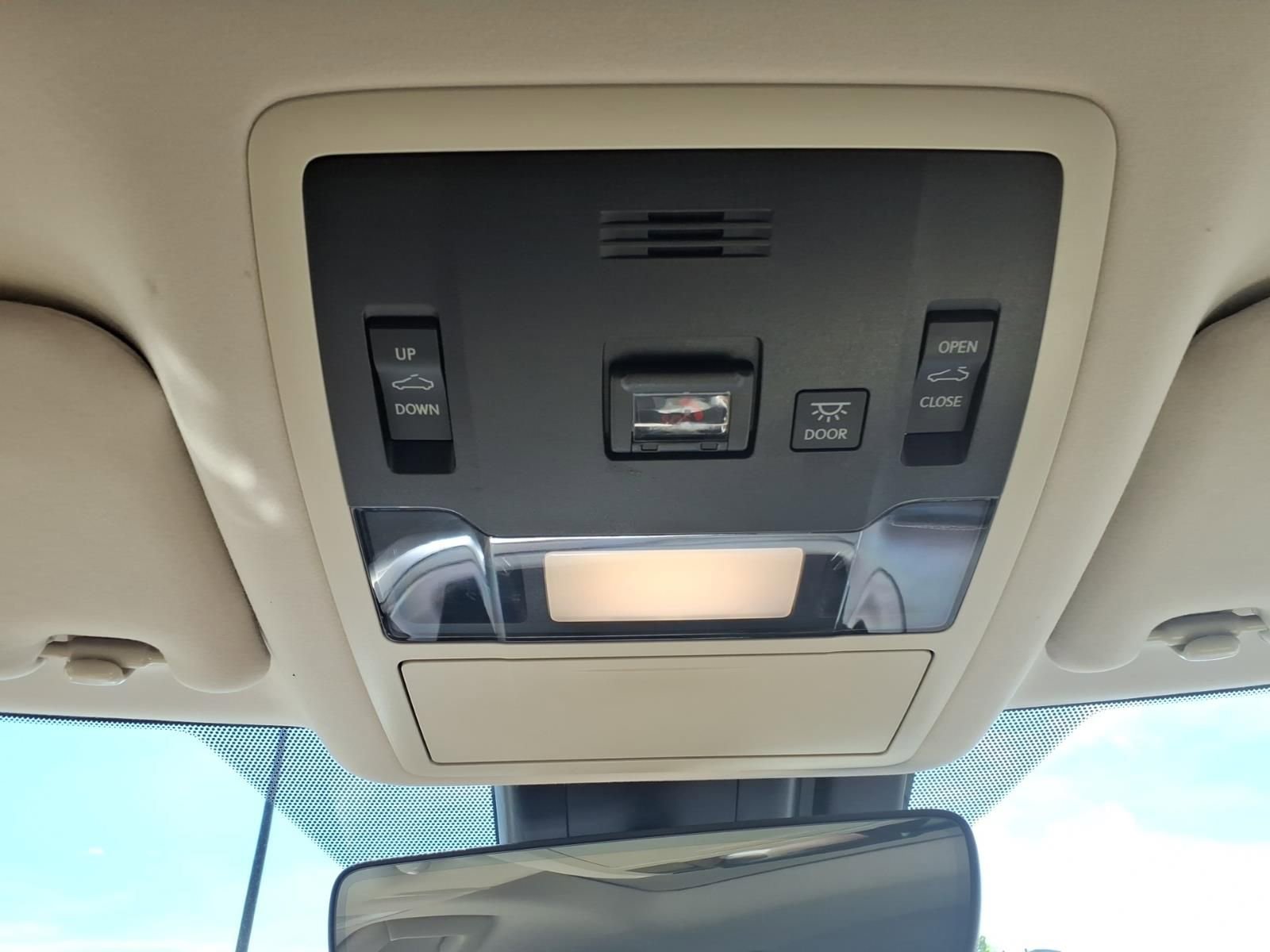Used 2020 Lexus RX 350L Premium w/ Premium Package AWD/4WD image 29